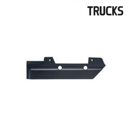 VOLVO HEAD LAMP BEZEL PROTECTING PLATE L 8141289 3141289